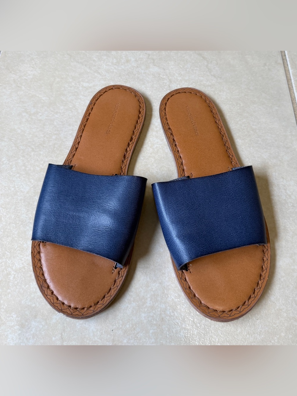 Vineyard Vines Navy Blue Leather Slide Sandals Women's Size 8 Flat Summer Beach